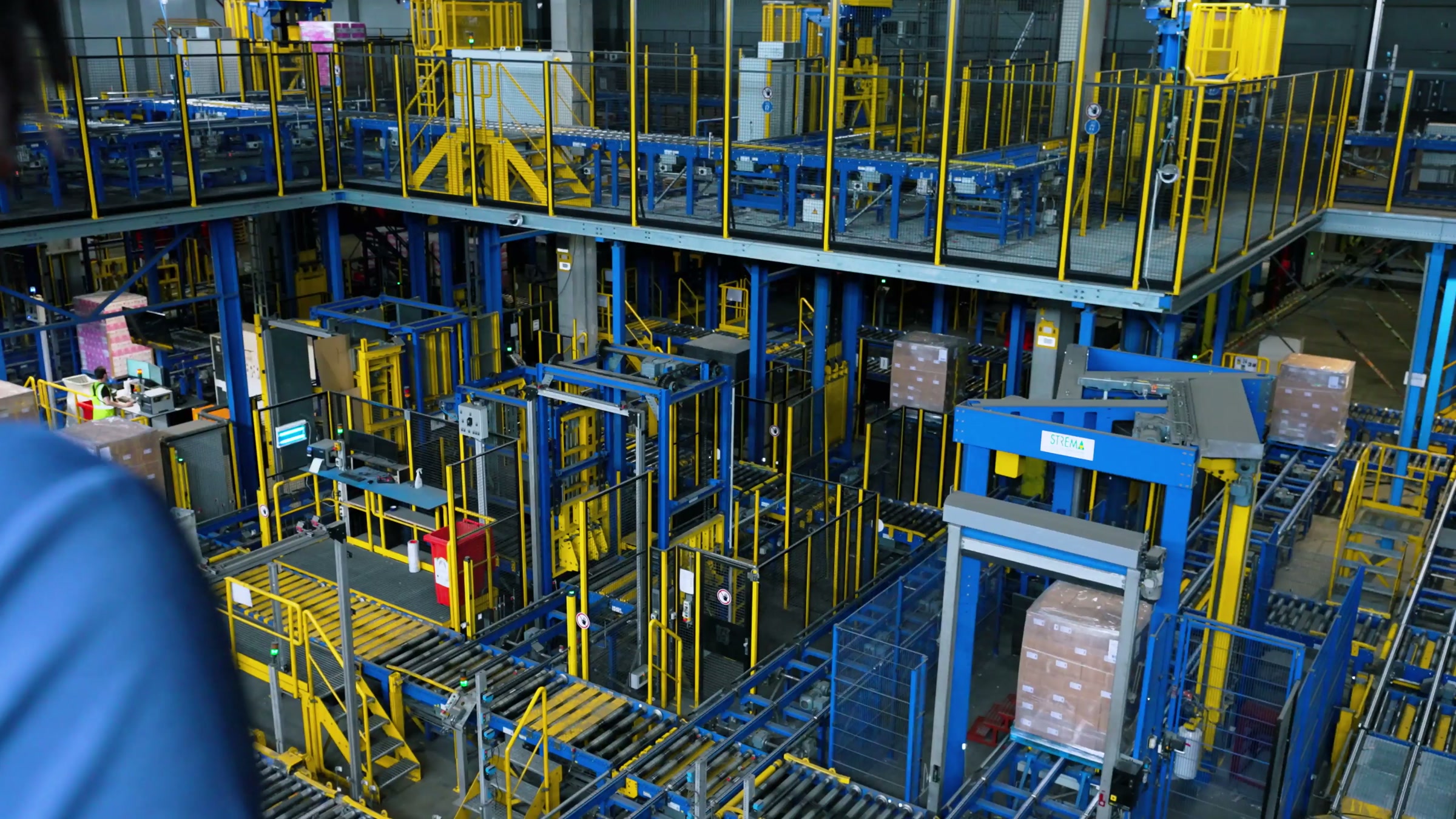 A large-scale logistics operation filmed by 3Heads